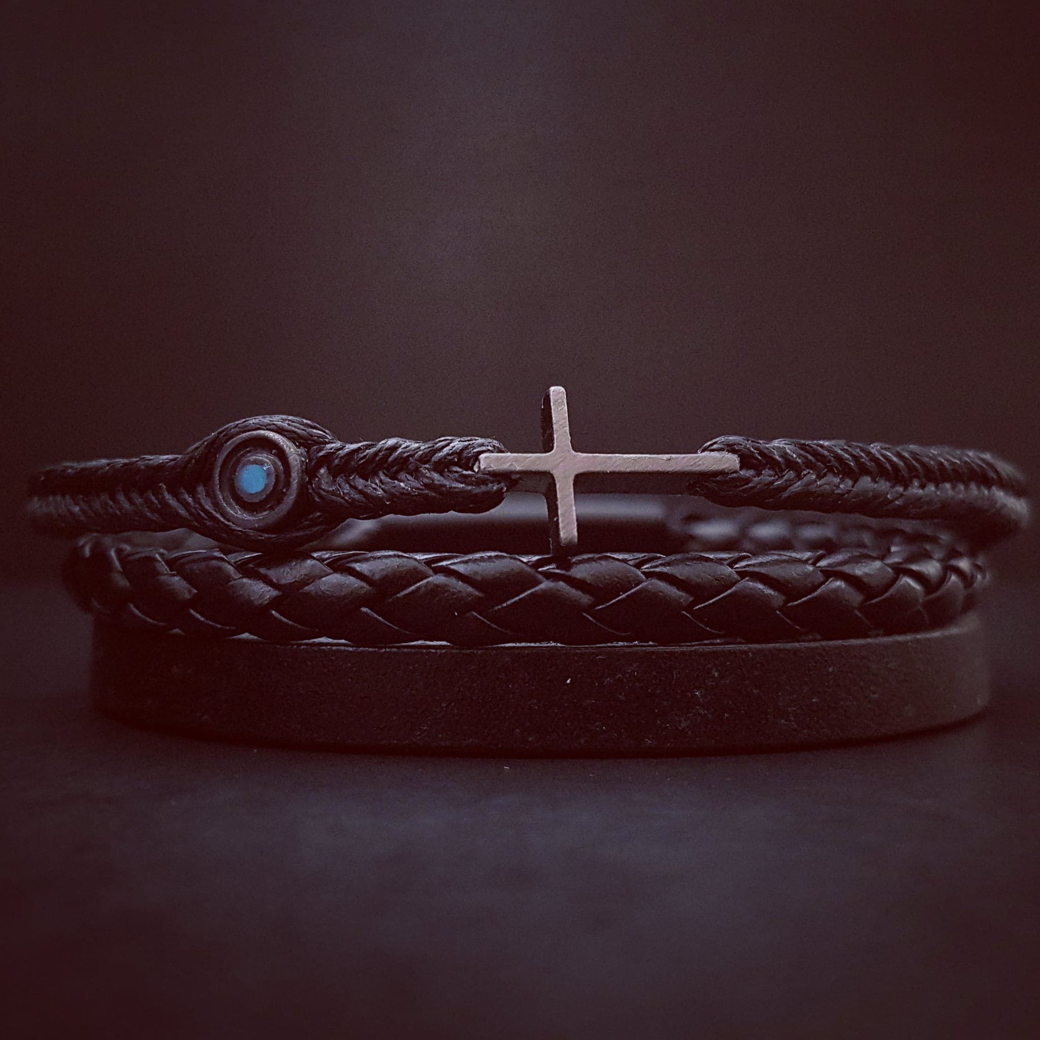 CROSS & EYE - Image 3