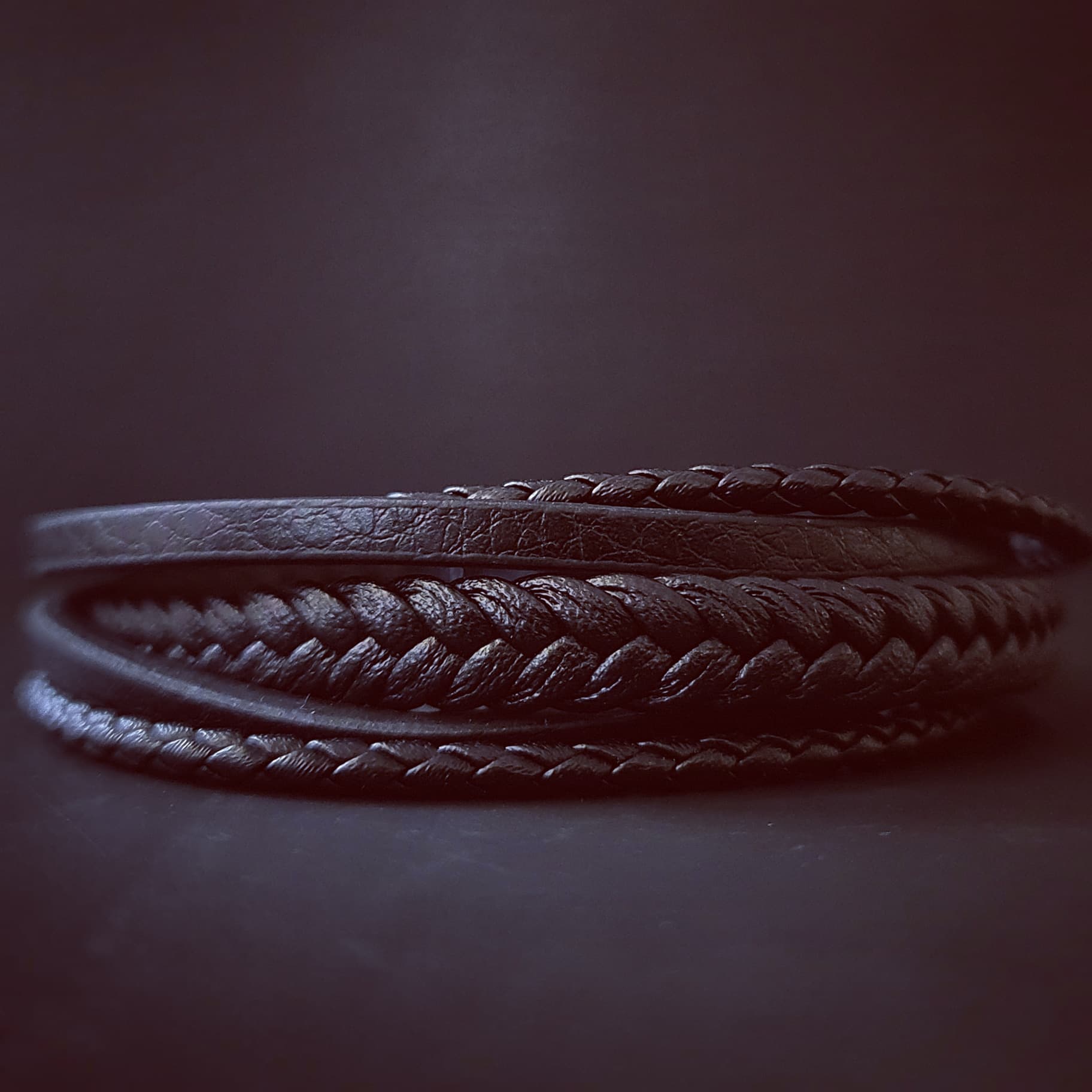 BLACK LEATHERS - Image 4