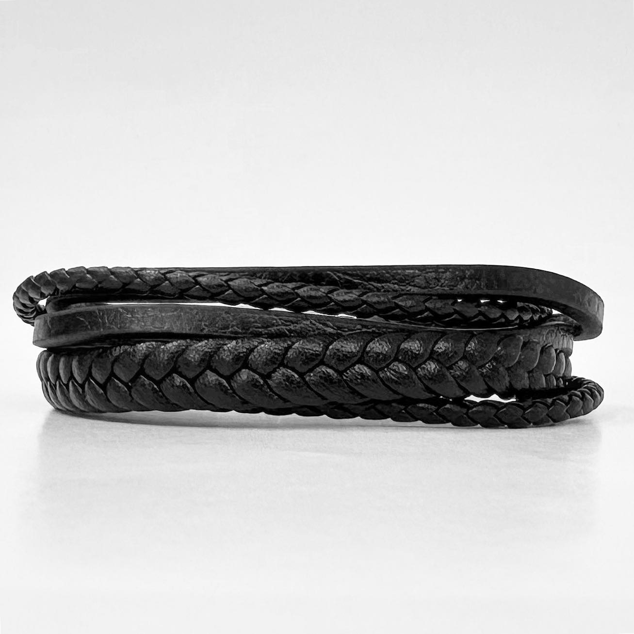 BLACK LEATHERS - Image 2