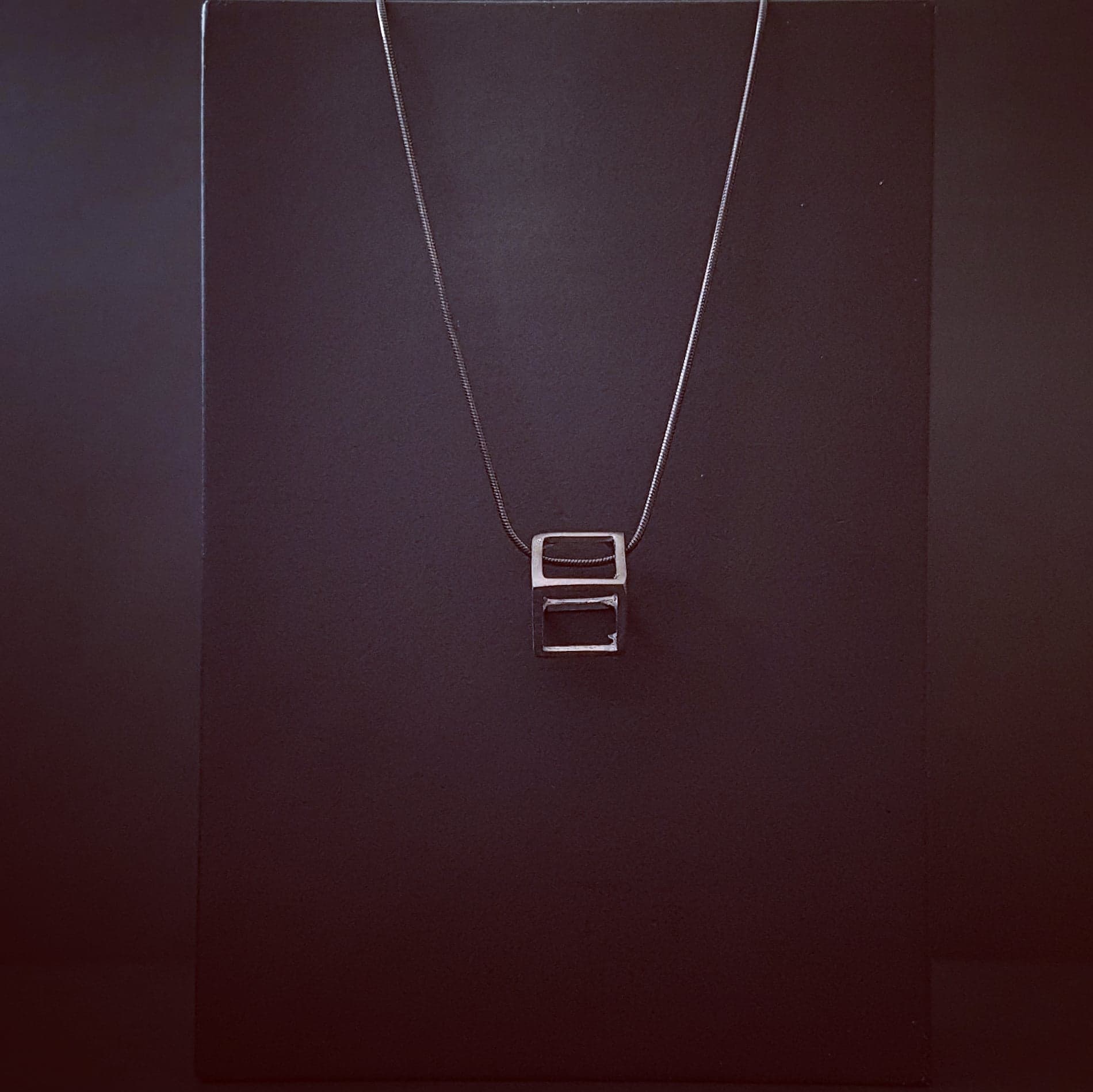 BLACK CUBE