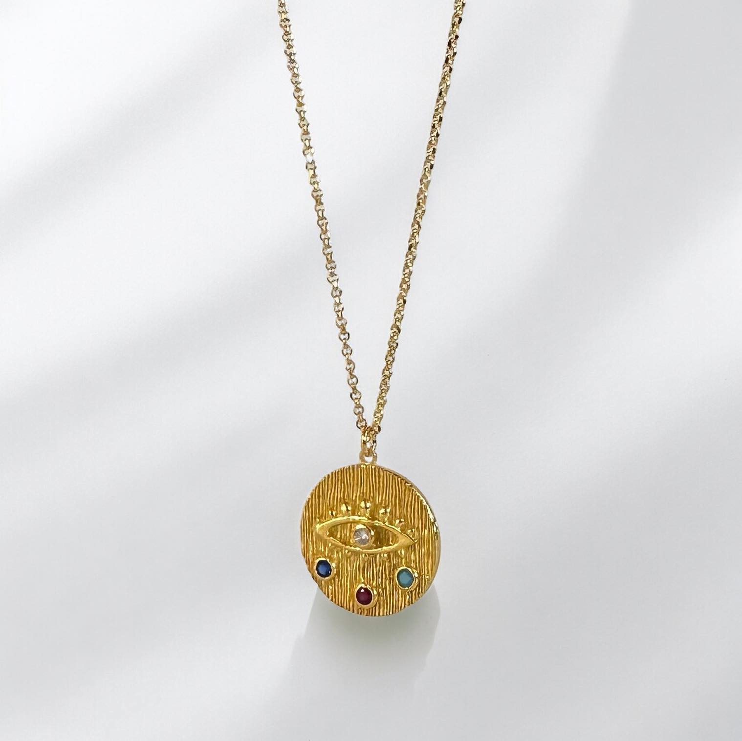 EYE FOR LUCK - Image 6