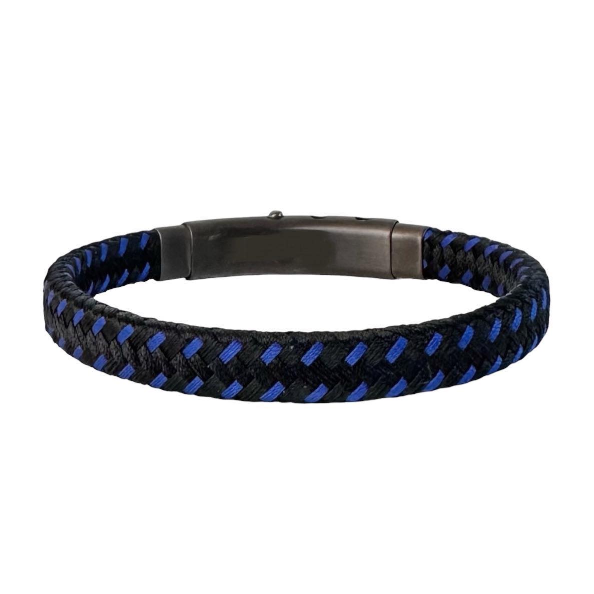 BLACK & BLUE