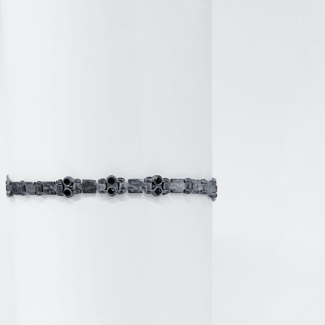 BLACK CHAIN - Image 3