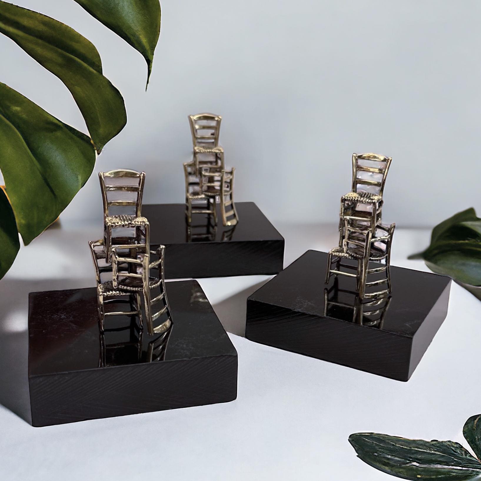 ΔΙΑΚΟΣΜΗΤΙΚΟ / PRESS PAPIER 3 CHAIRS - Image 3