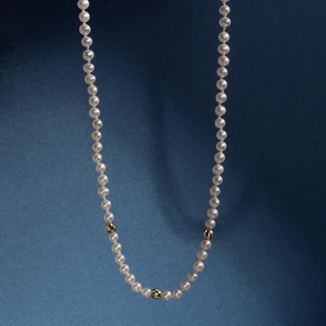 PEARLS & GOLD - Image 2