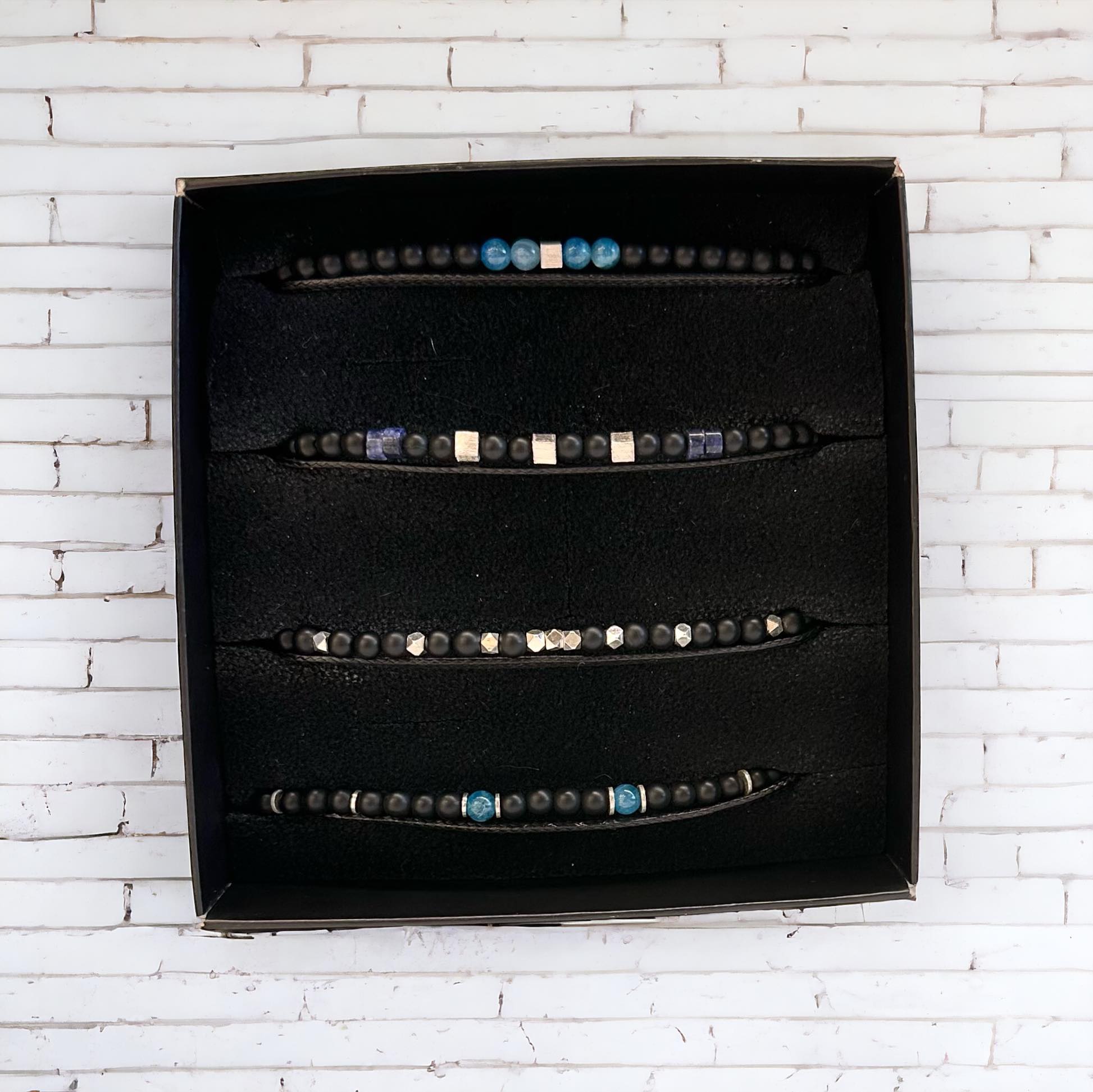 ONYX & SILVER - Image 3
