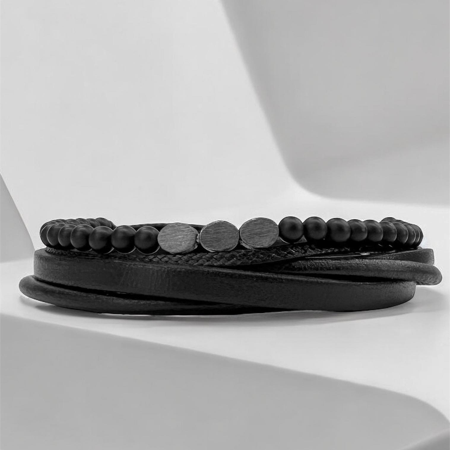 SILVER & ONYX - Image 2
