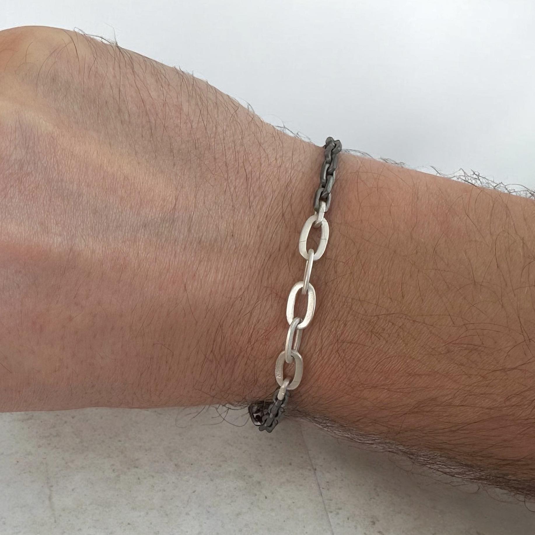 CHAIN - Image 2