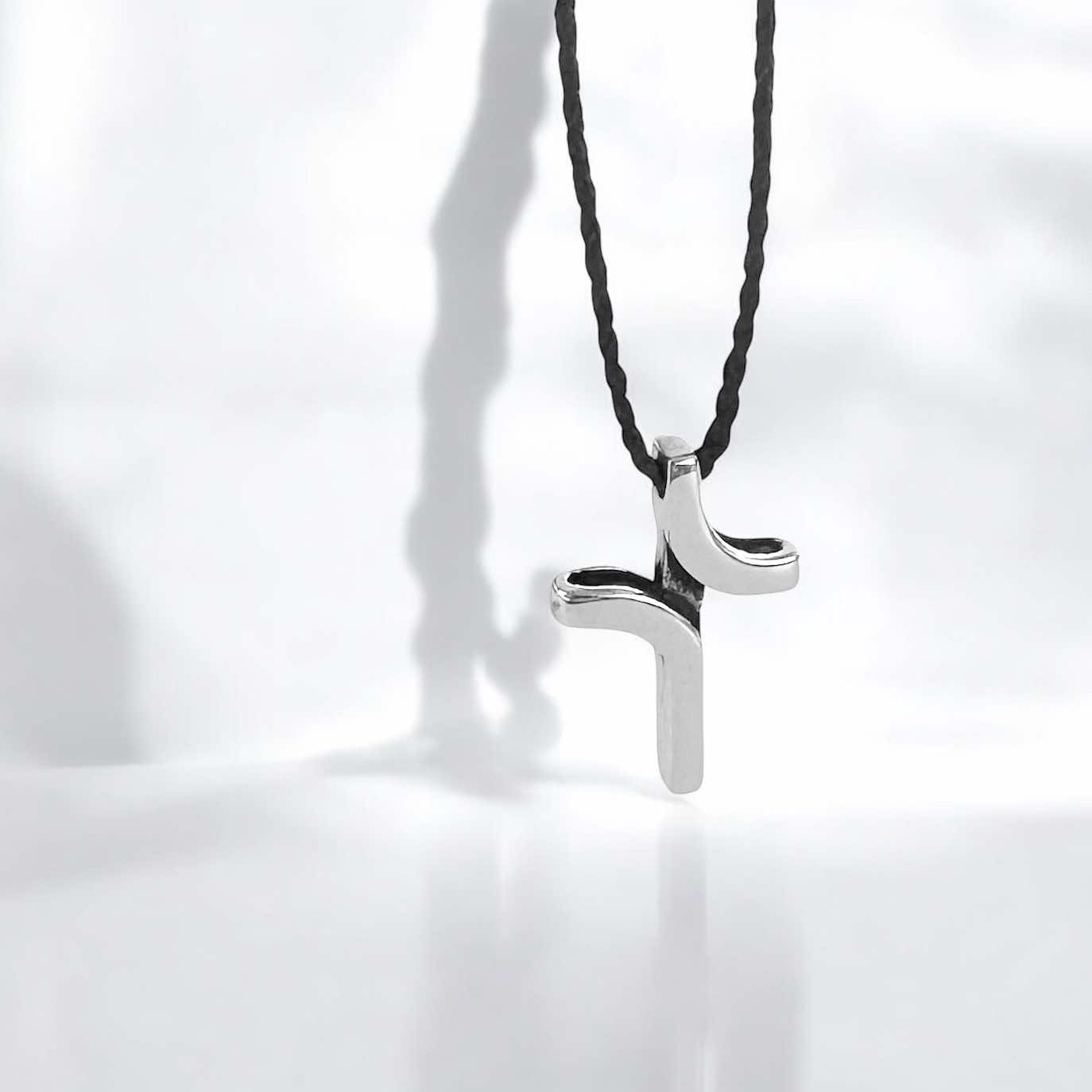 CROSS - Image 2