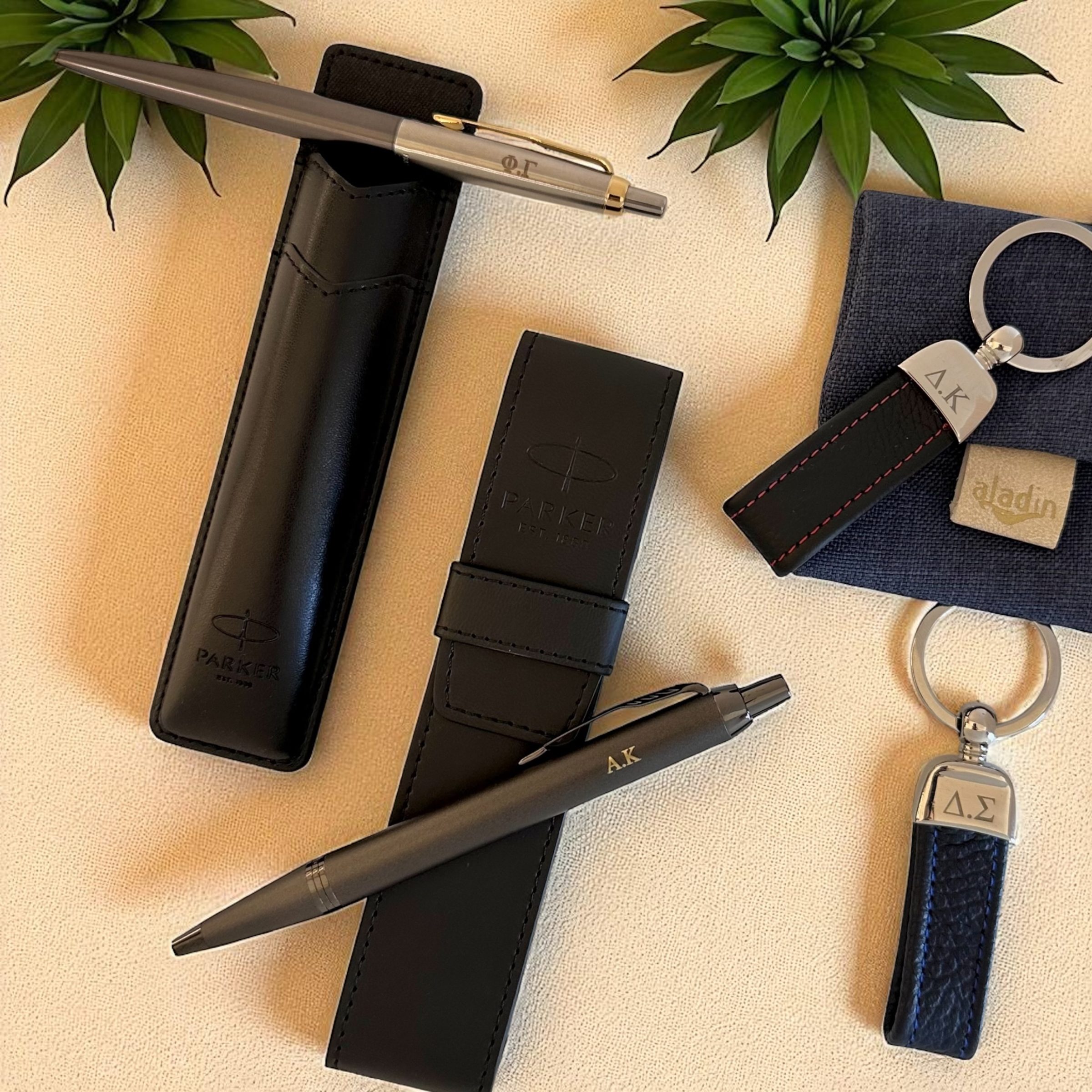 Στυλο Parker & Δερμάτινα Μπρελόκ