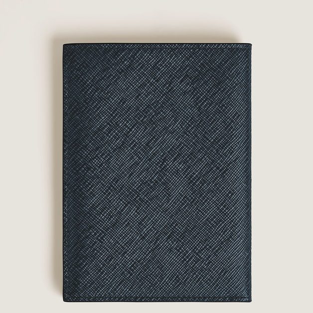 ΘΗΚΗ ΔΙΑΒΑΤΗΡΙΟΥ / PASSPORT HOLDER IN SARTORIAL LEATHER - Image 4
